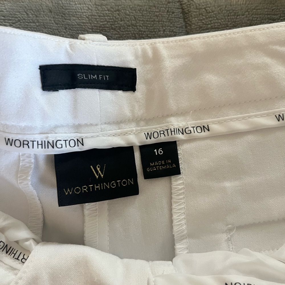 Ladies White Ankle Pants - Picture 3 of 6
